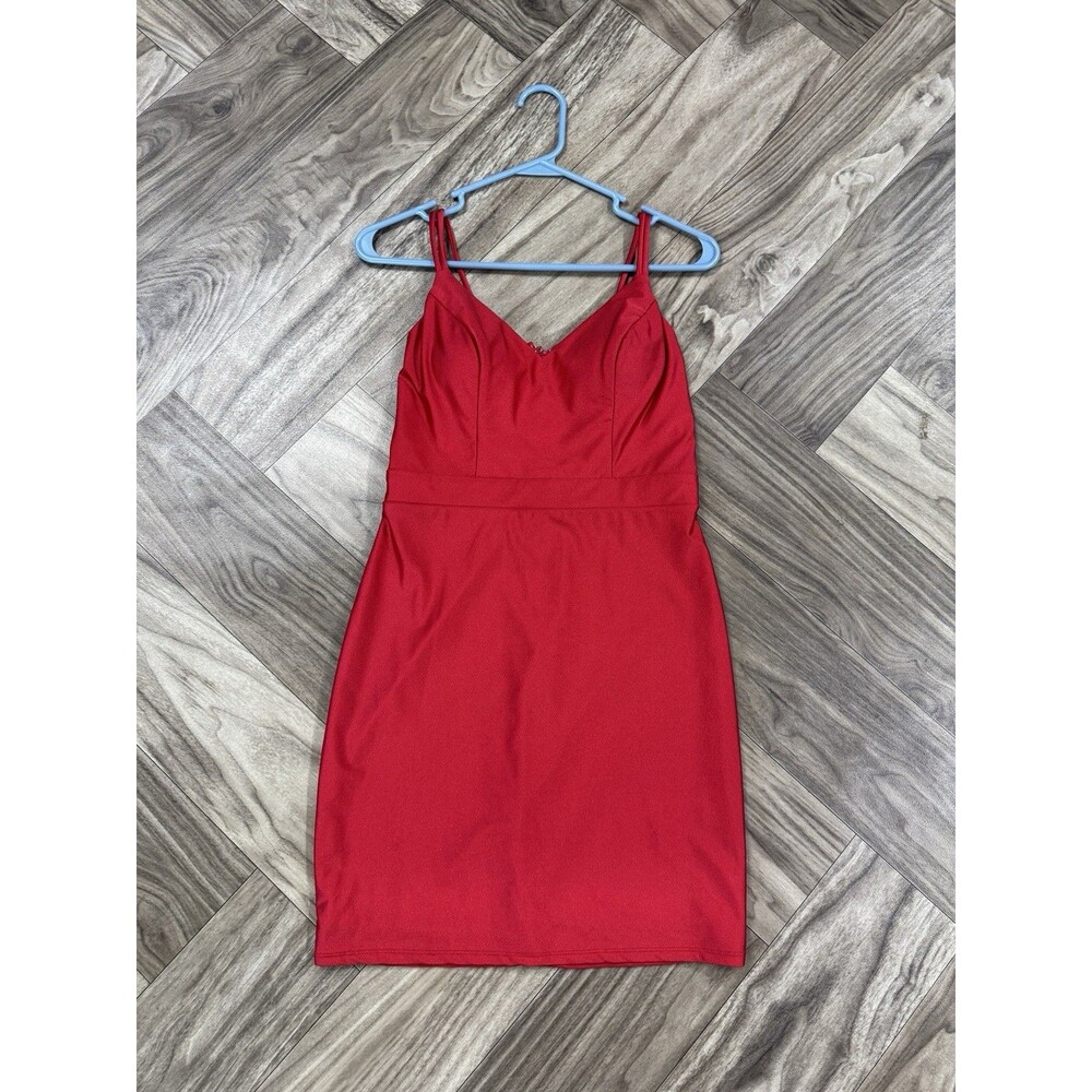 City Triangles Juniors Size 7 Red Body Con Sweetheart Neckline Strappy  Dress